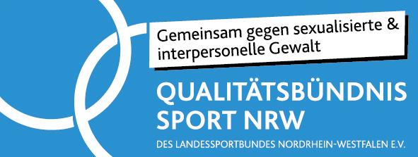 Logo des Qualit&auml;tsb&uuml;ndnisses Sport NRW mit Slogan gegen Gewalt, auf blauem Hintergrund mit grafischen Elementen.